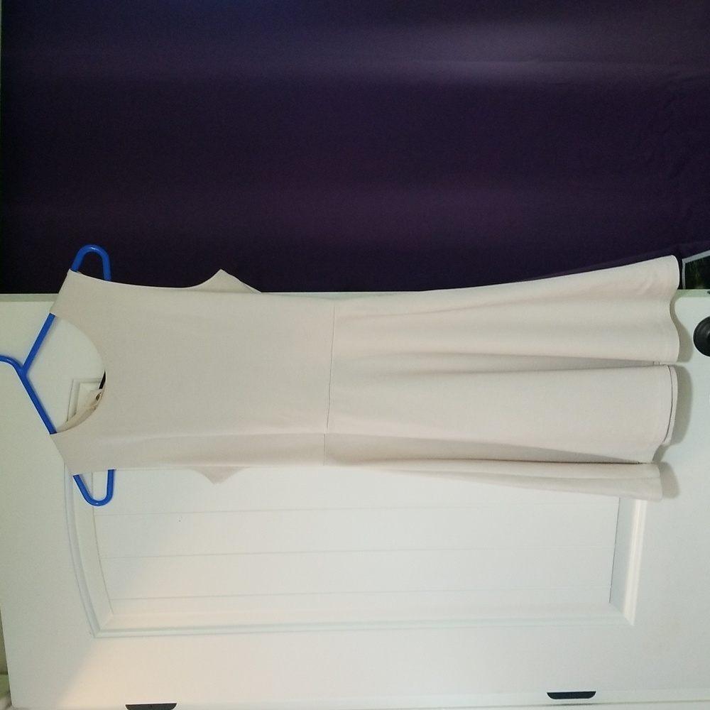 Summer dress with lace-up back